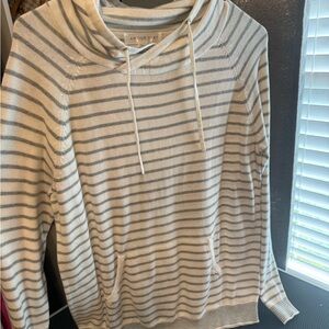 Size M sweater